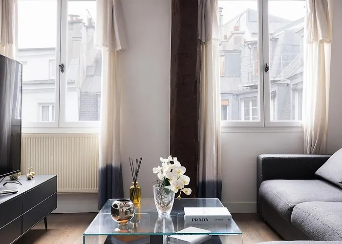 Apartman Chic 2br Near Madeleine & Concorde *